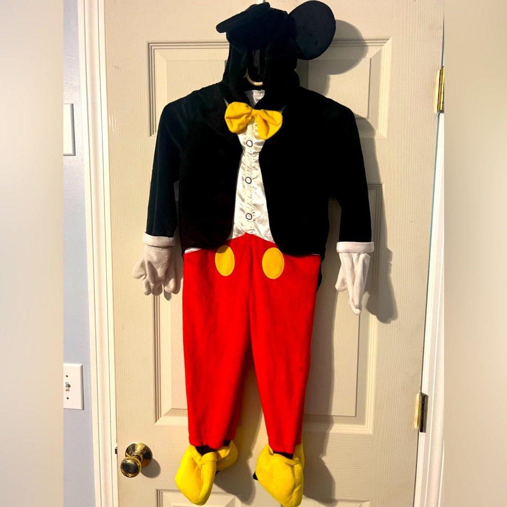 Disney Toys R Us Mickey Mouse costume 4T